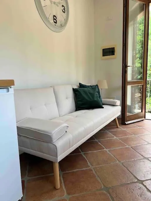 Apartment Il Vicolo Nel Verde Rio Marina Italy