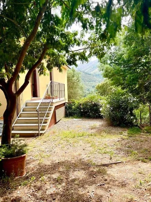 Apartment Il Vicolo Nel Verde Rio Marina