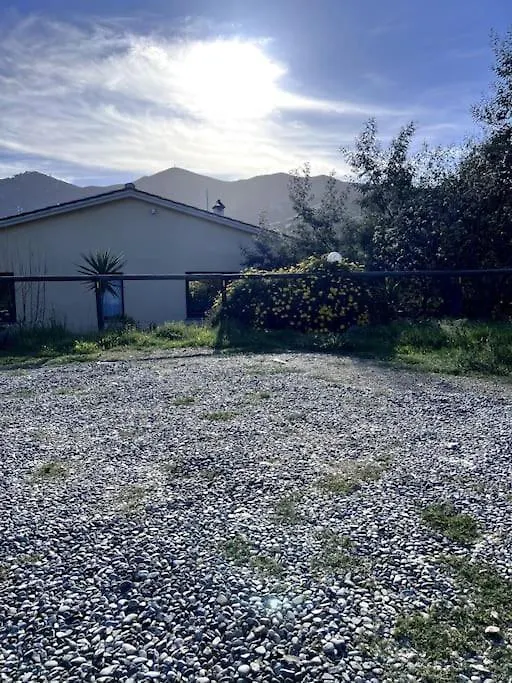 Il Vicolo Nel Verde Rio Marina Apartment